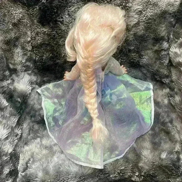 Disney Precious Moments  Elsa Frozen - Picture 5 of 16